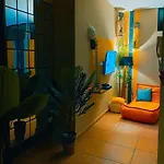 Amazona تيرانا